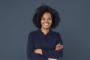 Entra-em-vigor-lei-que-cria-o-programa-Emprega-Mulheres.